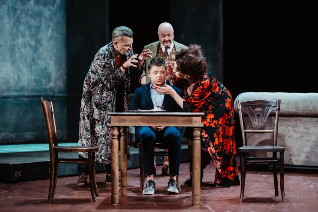 Tango spektakl: odkryj emocje i tajemnice teatralnych występów