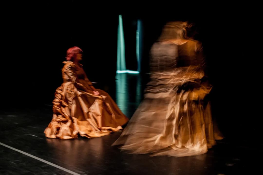 Spektakle teatralne dla dorosłych – odkryj najlepsze przedstawienia