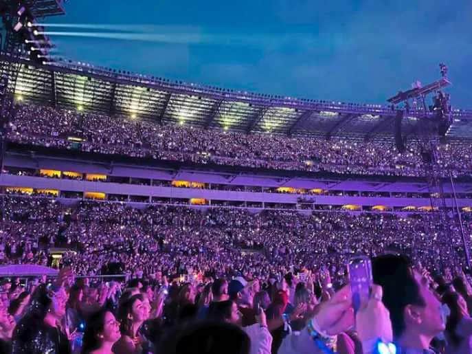 Rekordowa widownia na koncercie: miliony fanów w jednym miejscu