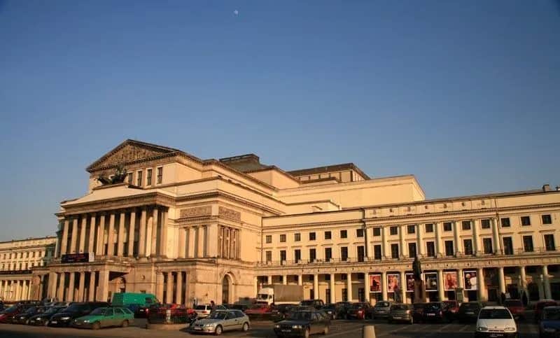 Teatr Narodowy co to? Poznaj jego historię i znaczenie w kulturze
